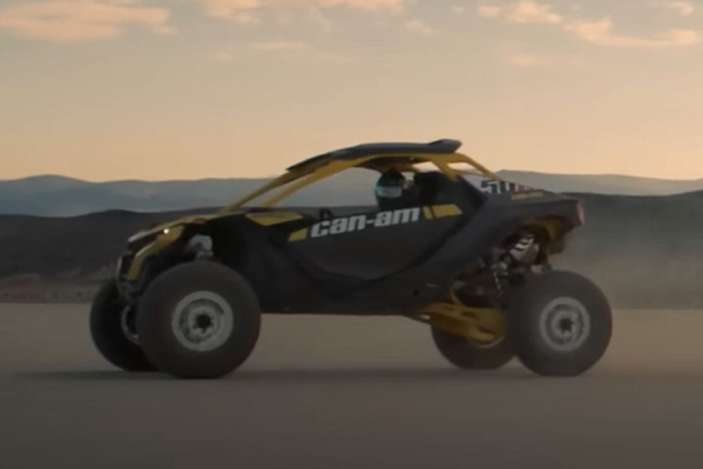 New Can-Am® Maverick R X RS with SmartShox Carbon Black Neo Yellow