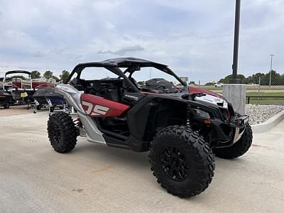 BOATZON | Can-Am® Maverick X3 DS Turbo Fiery Red  Hyper Silver 2024