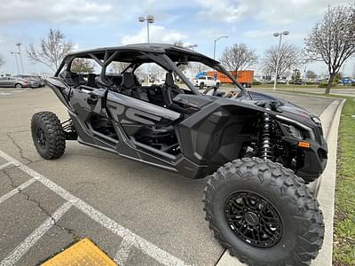 BOATZON | Can-Am® Maverick X3 Max X RS Turbo RR Triple Black 2025