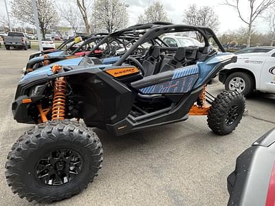 BOATZON | Can-Am® Maverick X3 RS Turbo RR Scandi Blue  Orange Crush 2025