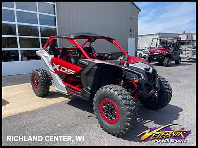 BOATZON | Can-Am® Maverick X3 X ds Turbo RR Fiery Red  Hyper Silver 2025
