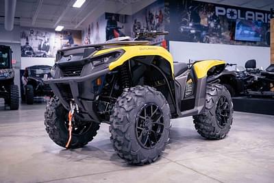 BOATZON | Can-Am® Outlander XT 700 2024