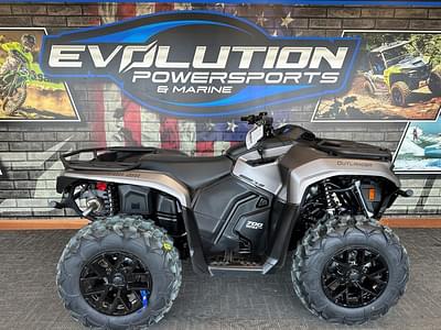 BOATZON | Can-Am® Outlander XT 700 2024