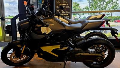 BOATZON | Can-Am® Pulse Carbon Black 2025