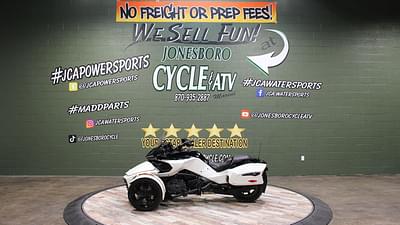 BOATZON | Can-Am® Spyder F3T Rotax 1330 ACE 2022