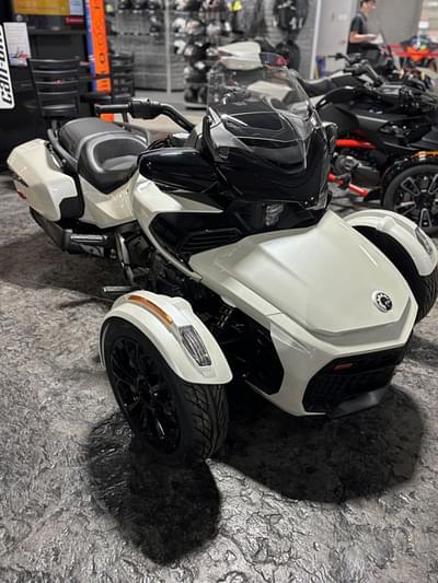 BOATZON | Can-Am® Spyder F3T Rotax 1330 ACE 2024