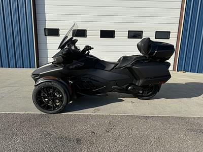 BOATZON | Can-Am® Spyder RT Limited Dark Wheels 2024