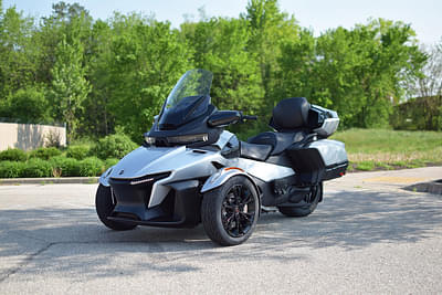 BOATZON | Can-Am® SPYDER RT LTD 1330 SE6 2024