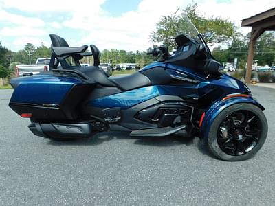 BOATZON | Can-Am® Spyder RT SE6 2021