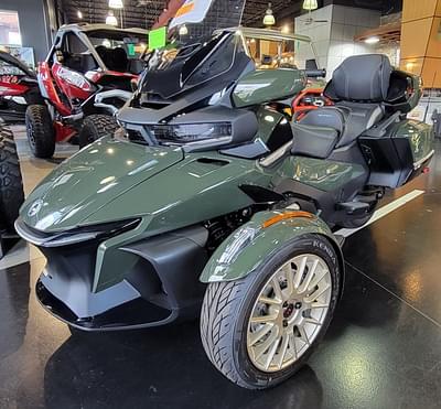 BOATZON | Can-Am® Spyder RT SeaToSky 2023