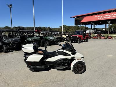 BOATZON | Can-Am® Spyder RT SeaToSky 2024