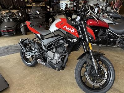 BOATZON | CFMOTO 300NK 2025