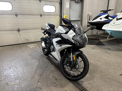 BOATZON | CFMOTO 300SS 2025