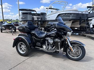 BOATZON | Harley-Davidson® FLHTCUTG Tri Glide Ultra 2020 BOATZON | Harley-Davidson® FLHTCUTG Tri Glide Ultra 2020