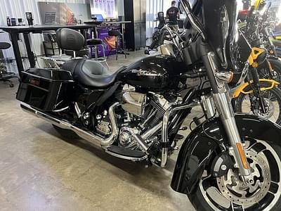 BOATZON | Harley-Davidson® FLHX  Street Glide 2010