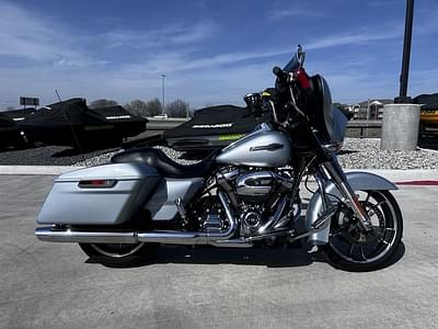 BOATZON | Harley-Davidson® FLHX  Street Glide 2023