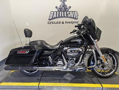 BOATZON | Harley-Davidson® Street Glide Base FLHX 2021