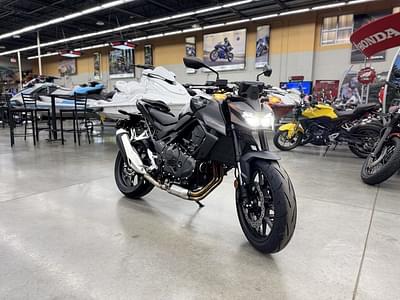 BOATZON | Honda® CB750 Hornet 2025