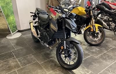 BOATZON | Honda® CB750AS 2025