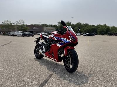 BOATZON | Honda® CBR650R EClutch 2025