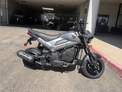 BOATZON | Honda® Navi Arctic Silver Metallic 2024