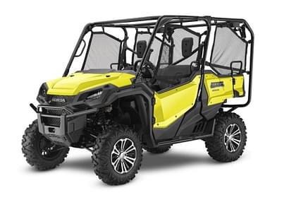 BOATZON | Honda® Pioneer 10005 Deluxe 2018