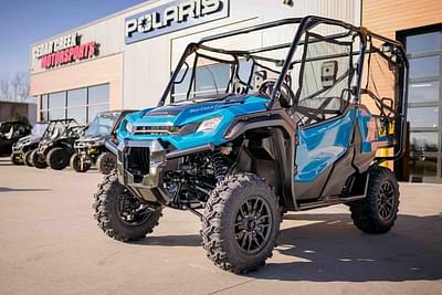 BOATZON | Honda® PIONEER 10005 DELUXE 2025