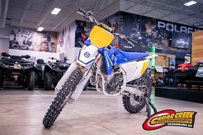 BOATZON | Husqvarna® FC 350 Heritage 2025