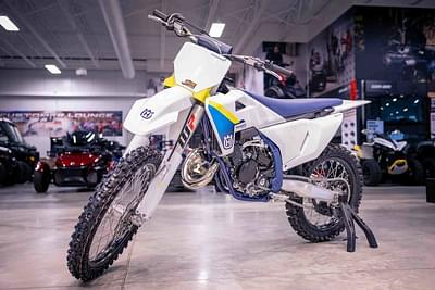 BOATZON | Husqvarna® TC 150 2025