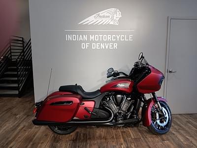 BOATZON | Indian Motorcycle® Challenger Dark Horse Sunset Red Smoke 2024