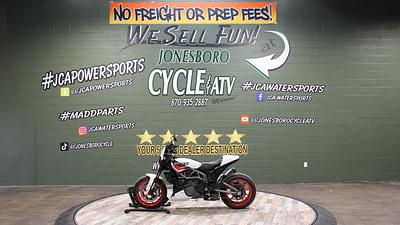 BOATZON | Indian Motorcycle® FTR Sport White LightningIndy Red 2023