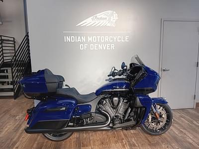 BOATZON | Indian Motorcycle® Pursuit Dark Horse Springfield Blue 2024