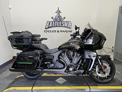 BOATZON | Indian Motorcycle® Pursuit Elite Black Forest Candy 2025