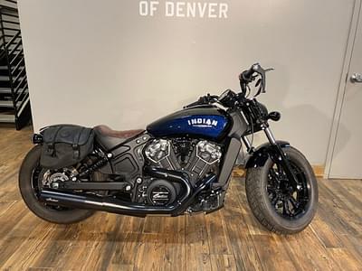 BOATZON | Indian Motorcycle® Scout Bobber ABS Icon Thunder Black Azure Crystal 2021