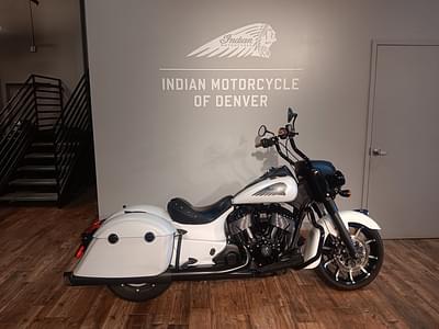 BOATZON | Indian Motorcycle® Springfield Dark Horse White Smoke 2019