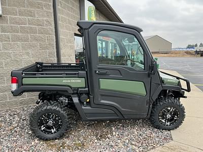BOATZON | John Deere 3Passenger Gator XUV835R Premium Cab 2024