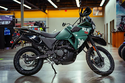 BOATZON | Kawasaki KLR650 Metallic Matte Old School Green ABS 2025