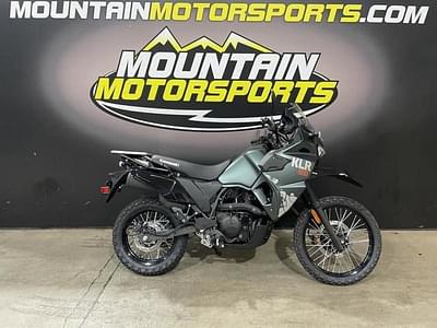BOATZON | Kawasaki KLR650 S Metallic Matte Old School Green 2025