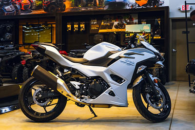 BOATZON | Kawasaki Ninja 500 2025