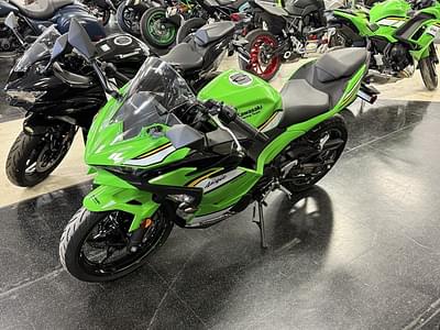 BOATZON | Kawasaki Ninja 500 KRT Edition 2025 BOATZON | Kawasaki Ninja 500 KRT Edition 2025
