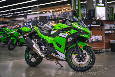 BOATZON | Kawasaki Ninja 500 KRT Edition 2025