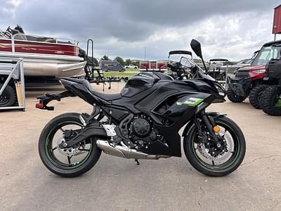 BOATZON | Kawasaki Ninja 650 2025