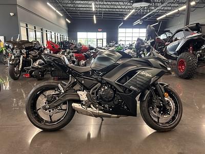 BOATZON | Kawasaki Ninja 650 ABS 2025