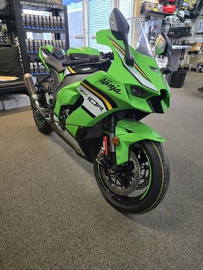 BOATZON | Kawasaki Ninja ZX10R 2025