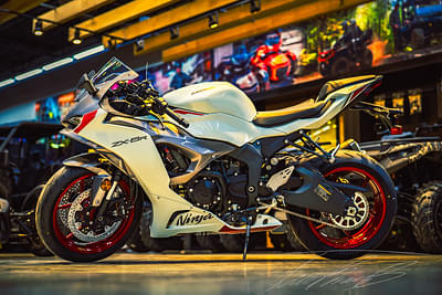 BOATZON | Kawasaki Ninja ZX6R ABS KRT Edition 2025 BOATZON | Kawasaki Ninja ZX6R ABS KRT Edition 2025