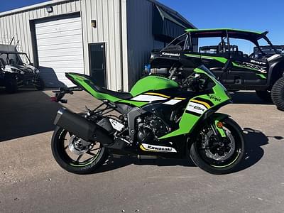 BOATZON | Kawasaki Ninja ZX6R KRT Edition 2025