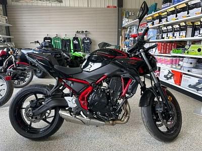 BOATZON | Kawasaki Z650 2025