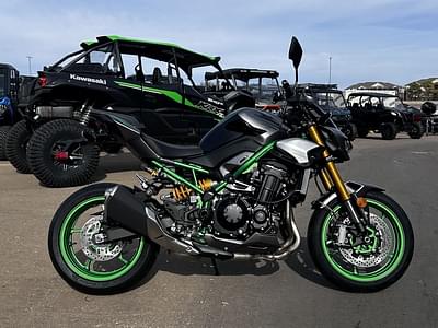 BOATZON | Kawasaki Z900 SE ABS 2025