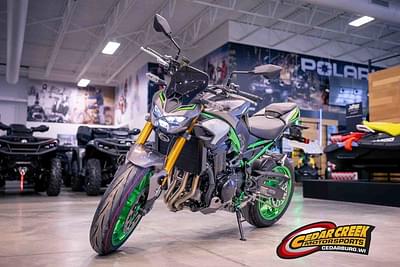 BOATZON | Kawasaki Z900 SE ABS 2025