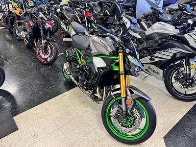 BOATZON | KAWASAKI Z900 SE ABS 2025